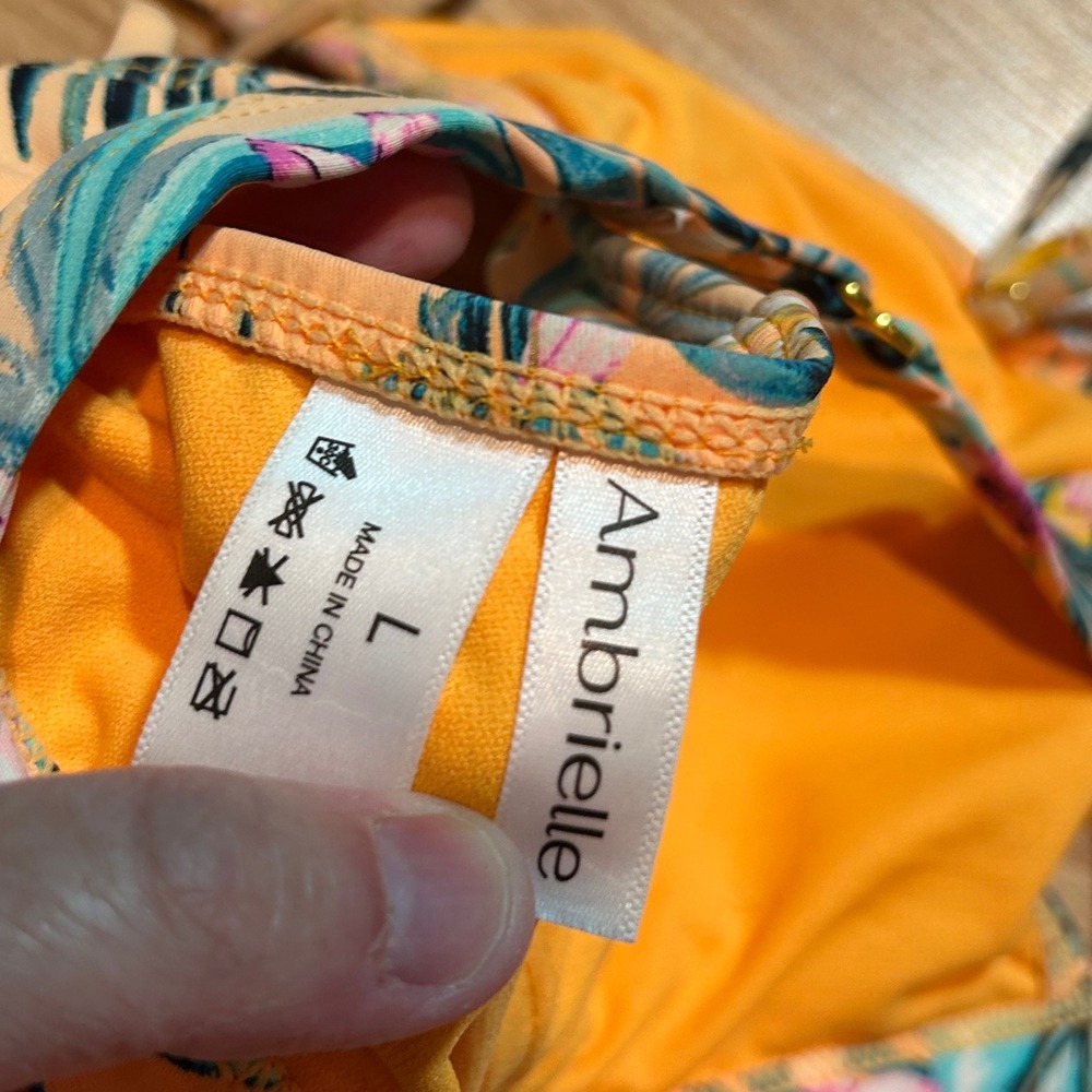 Ambrielle Tropical Floral Bikini Top Peach Teal Gold Ring Detail Large - Picture 6 of 6